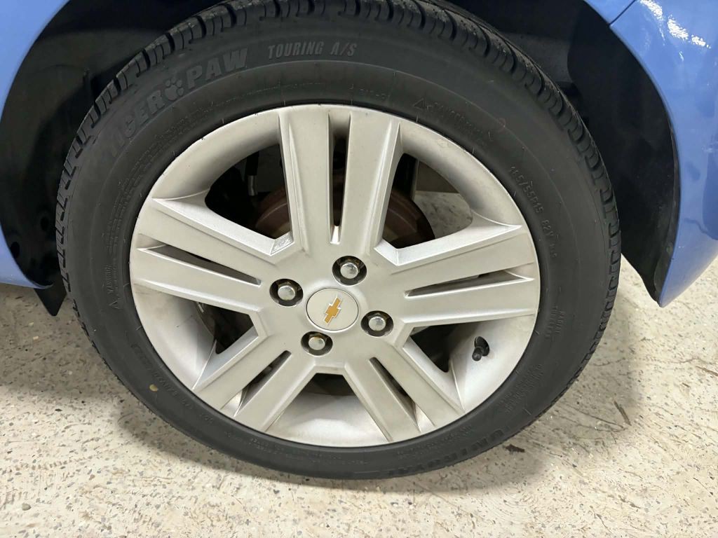 2015 Chevrolet Spark Image 11