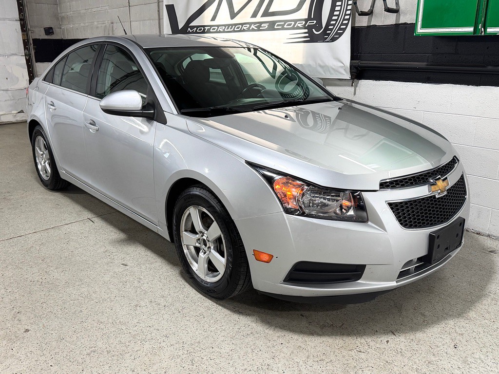 2014 Chevrolet Cruze Image 4
