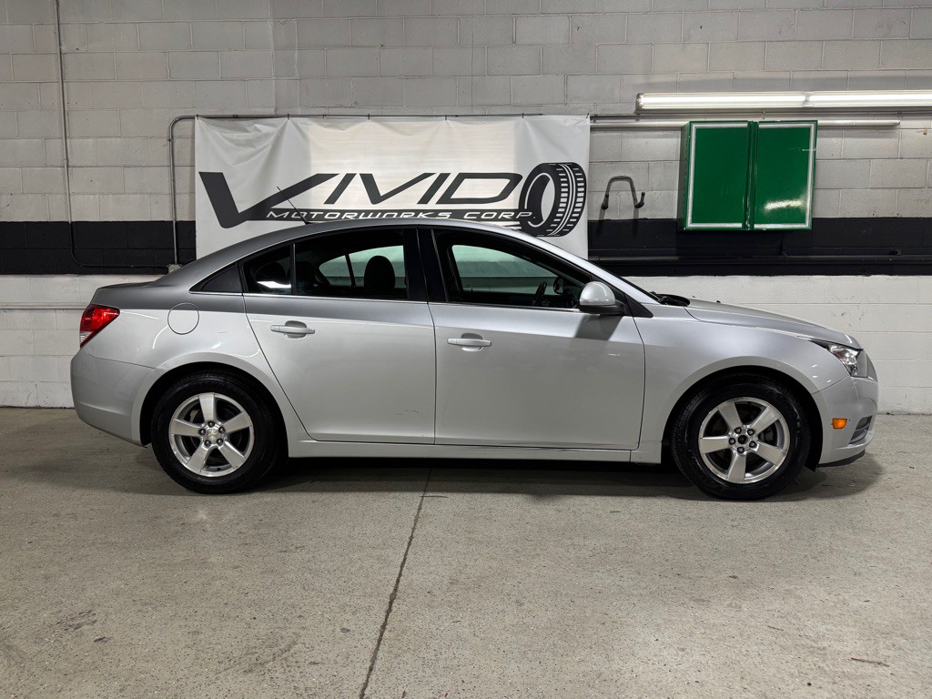 2014 Chevrolet Cruze Image 8