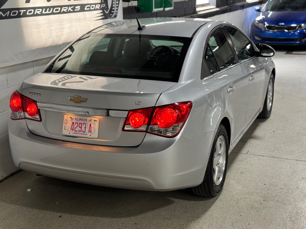 2014 Chevrolet Cruze Image 11