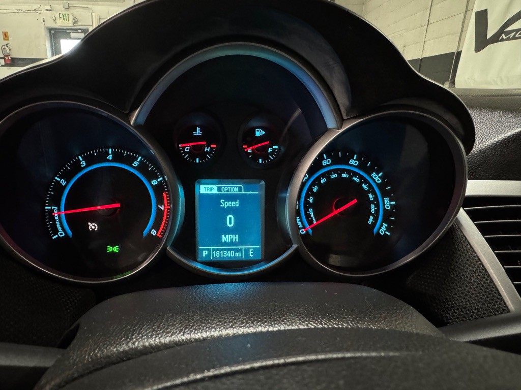 2014 Chevrolet Cruze Image 25