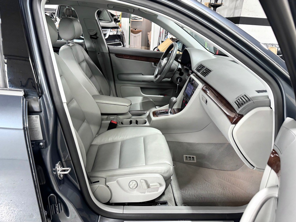 2005 Audi A4 Image 23