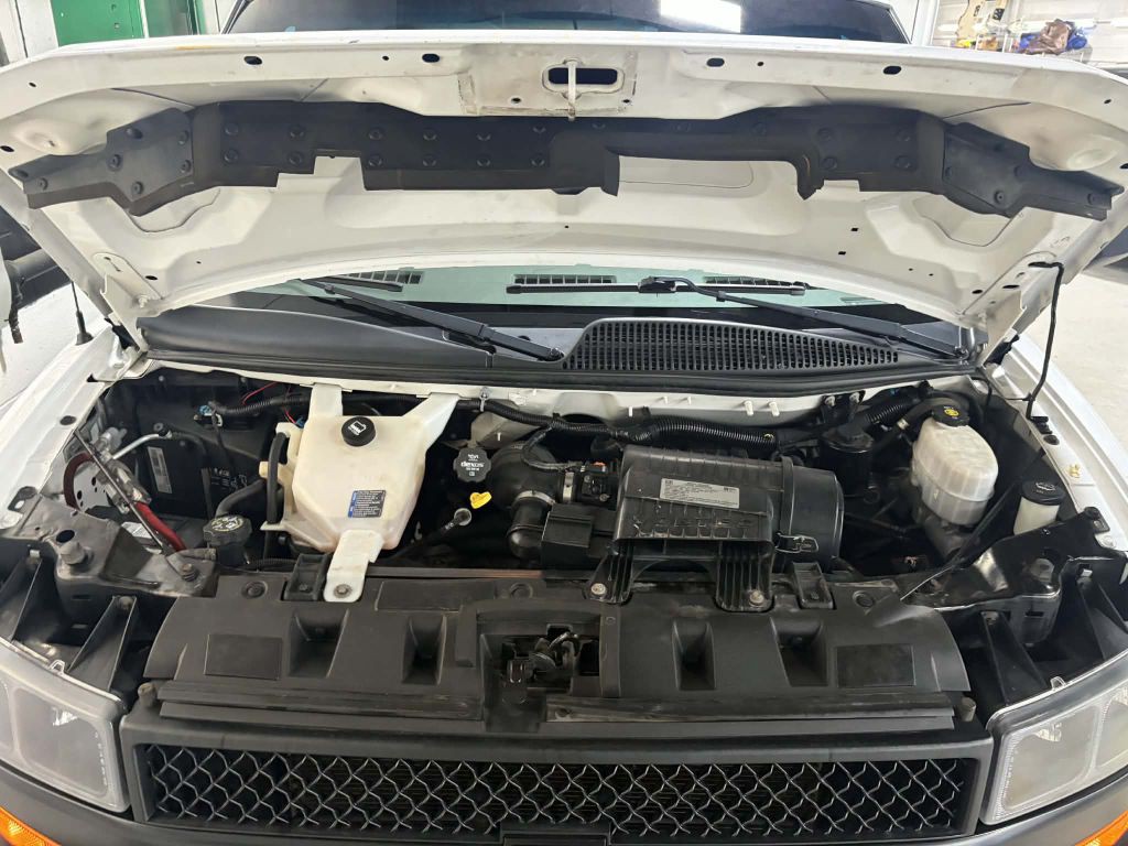 2019 Chevrolet Express Image 14