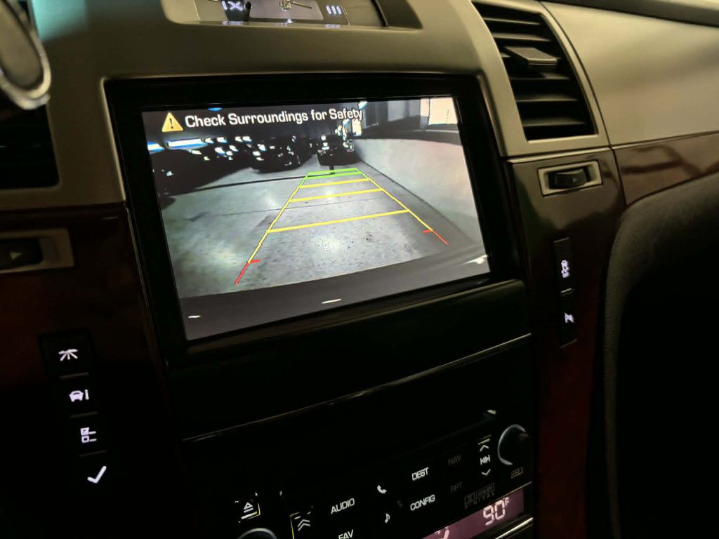 2012 Cadillac Escalade Image 14