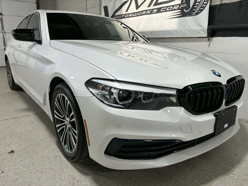 2019 BMW 5 Series Image 4