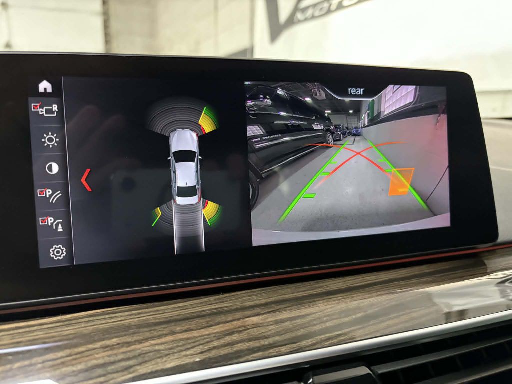 2019 BMW 5 Series Image 15