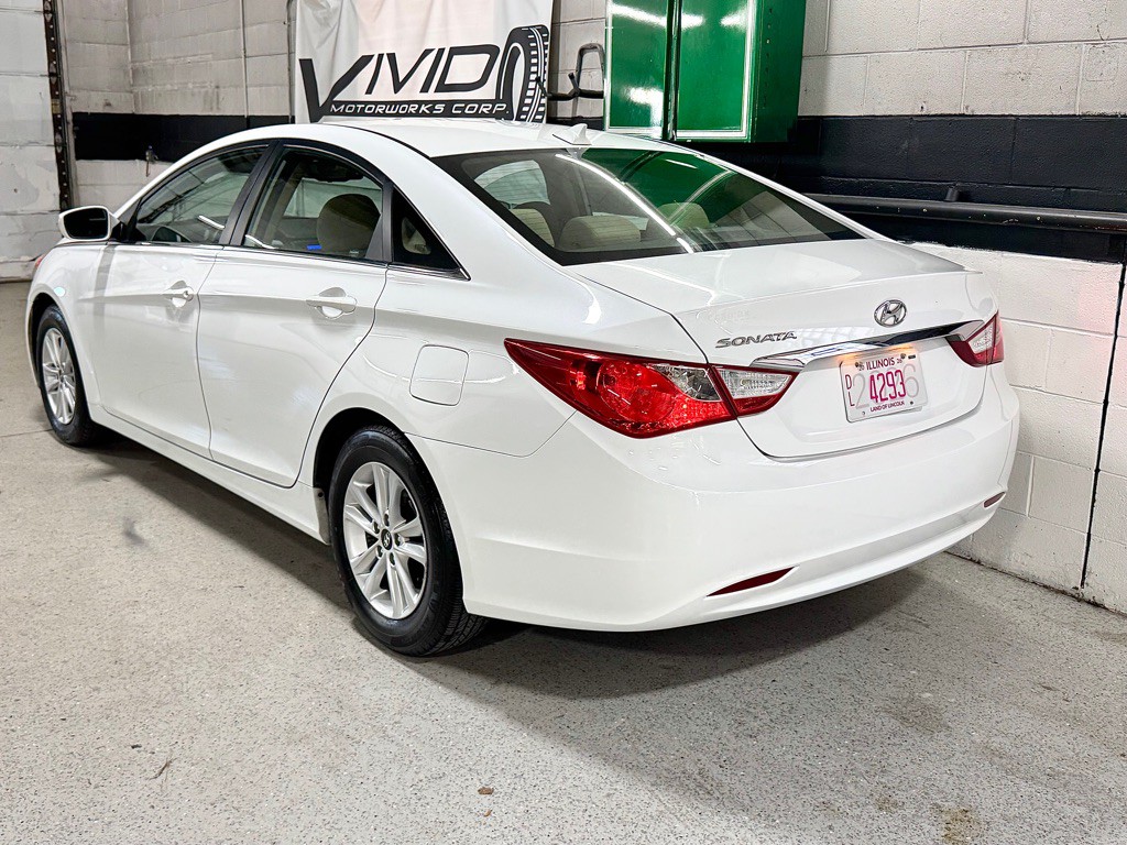 2013 Hyundai Sonata Image 11