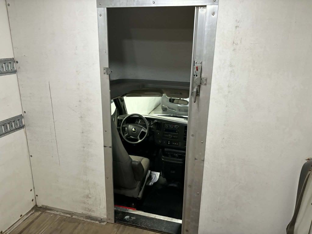 2018 Chevrolet Express Image 11