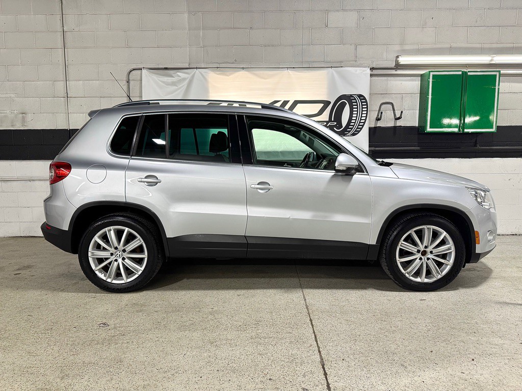 2011 Volkswagen Tiguan Image 8