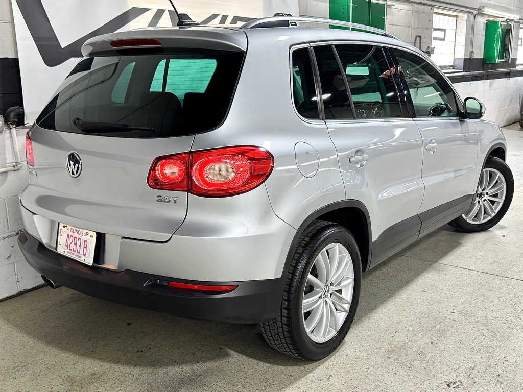 2011 Volkswagen Tiguan Image 9