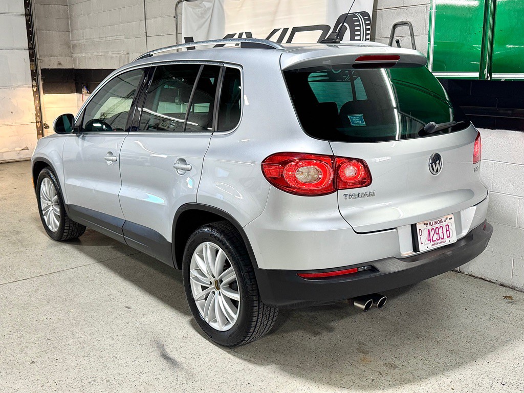2011 Volkswagen Tiguan Image 14