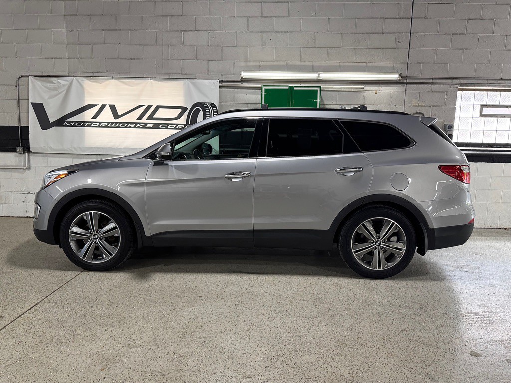 2016 Hyundai Santa Fe Image 14