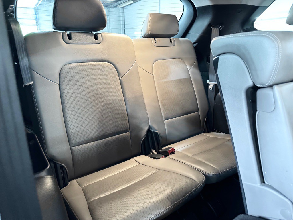 2016 Hyundai Santa Fe Image 23