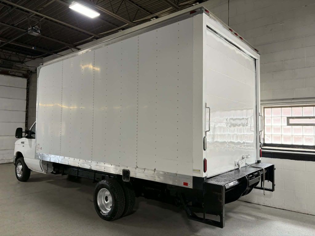 2013 Ford Econoline Image 7