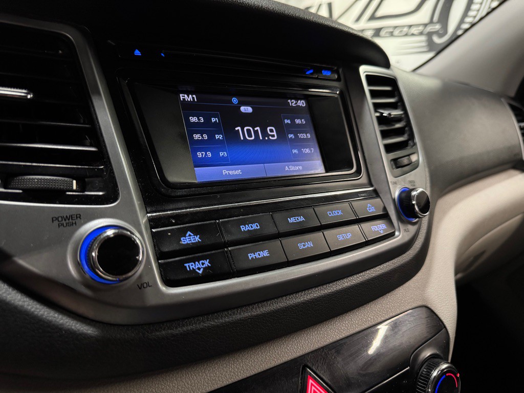 2016 Hyundai Tucson Image 21