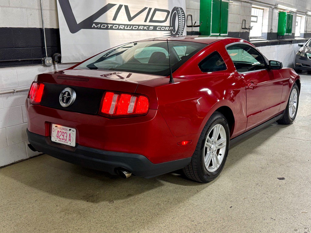 2011 Ford Mustang Image 7