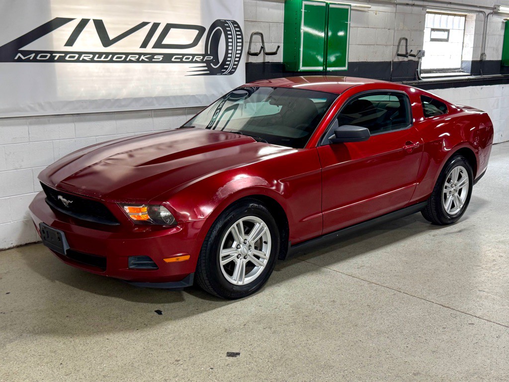 2011 Ford Mustang Image 9