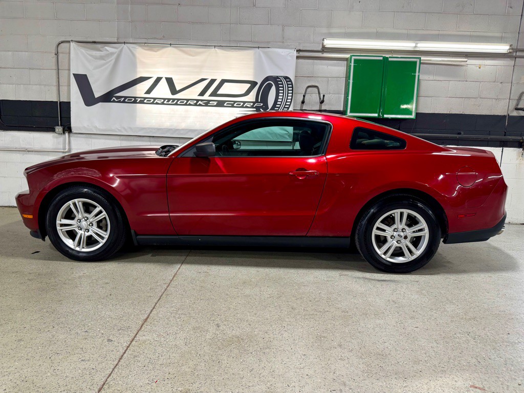2011 Ford Mustang Image 11