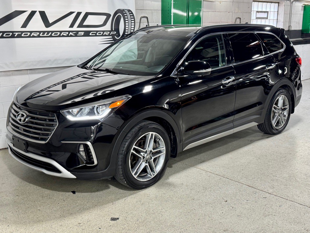 2017 Hyundai Santa Fe Image 10