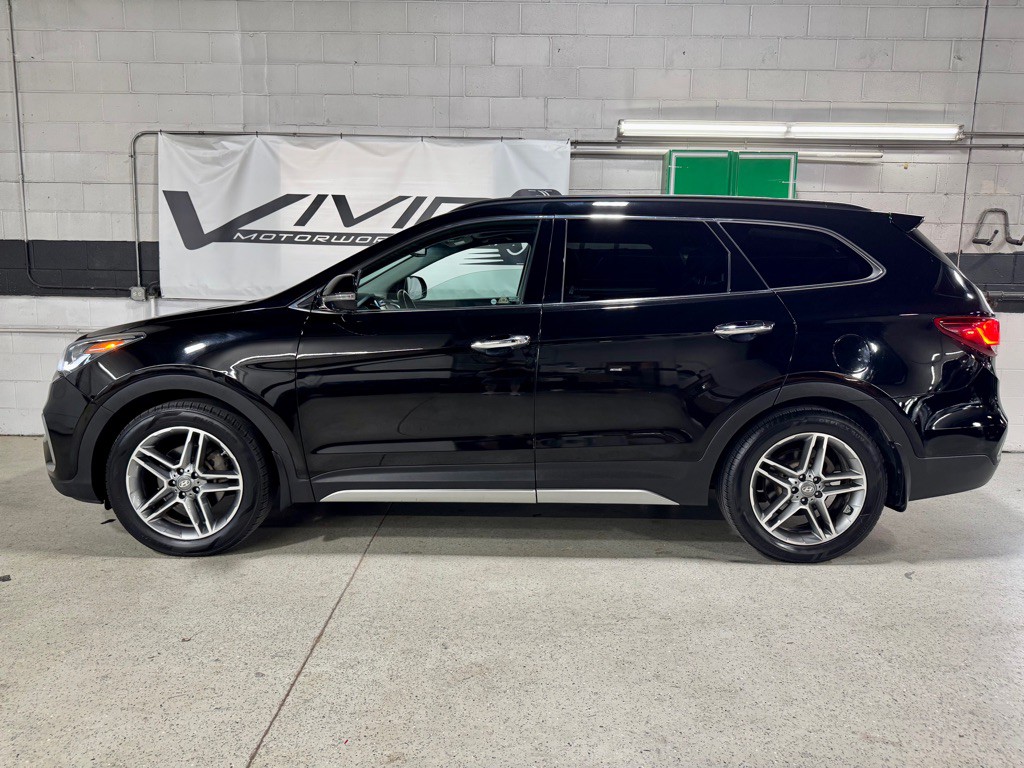2017 Hyundai Santa Fe Image 12