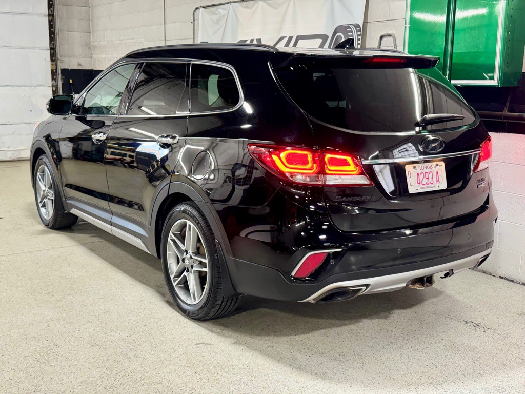 2017 Hyundai Santa Fe Image 14