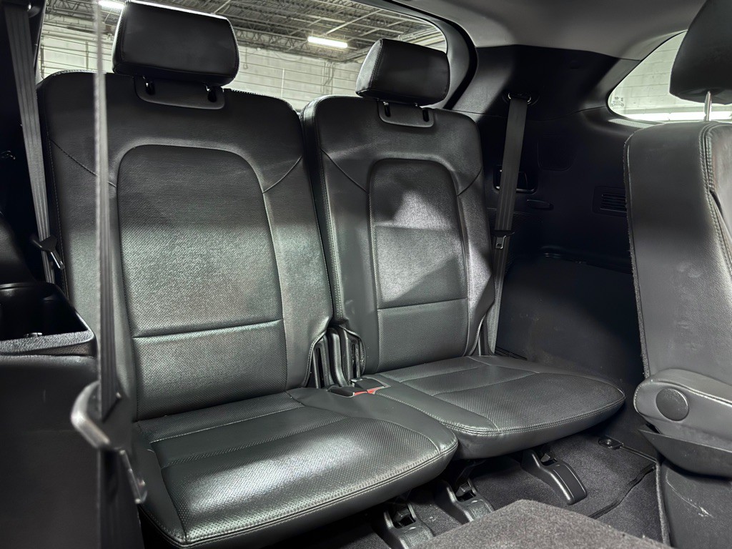 2017 Hyundai Santa Fe Image 25