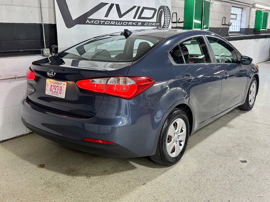 2016 Kia Forte Image 8