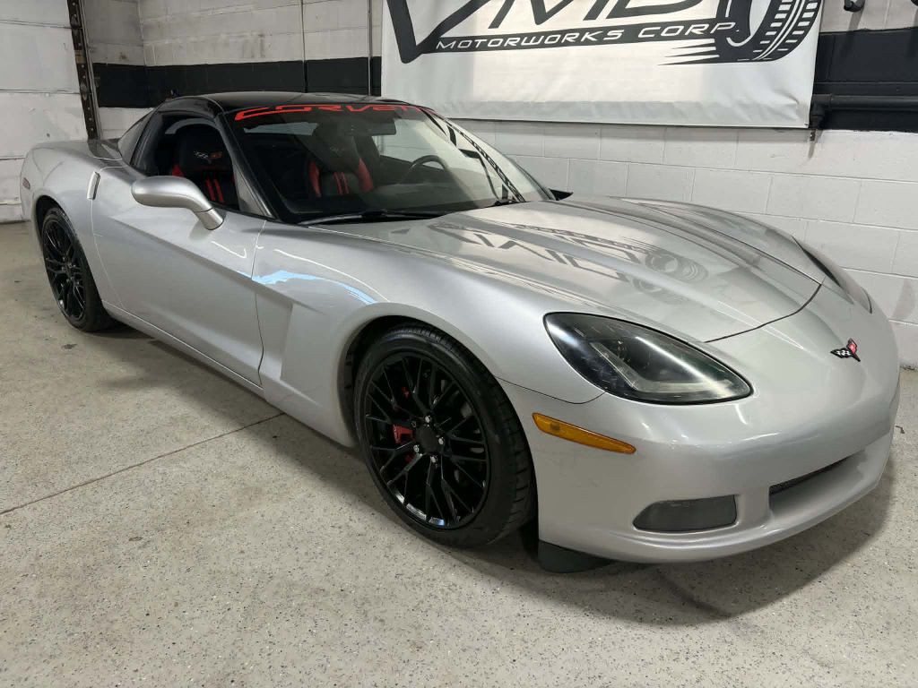 2005 Chevrolet Corvette Image 3