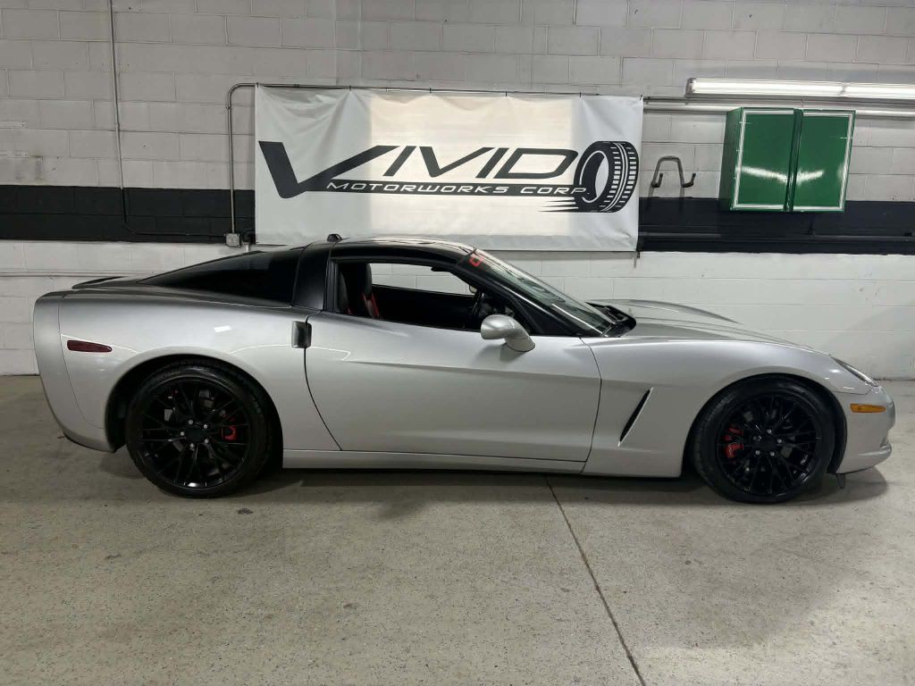 2005 Chevrolet Corvette Image 4