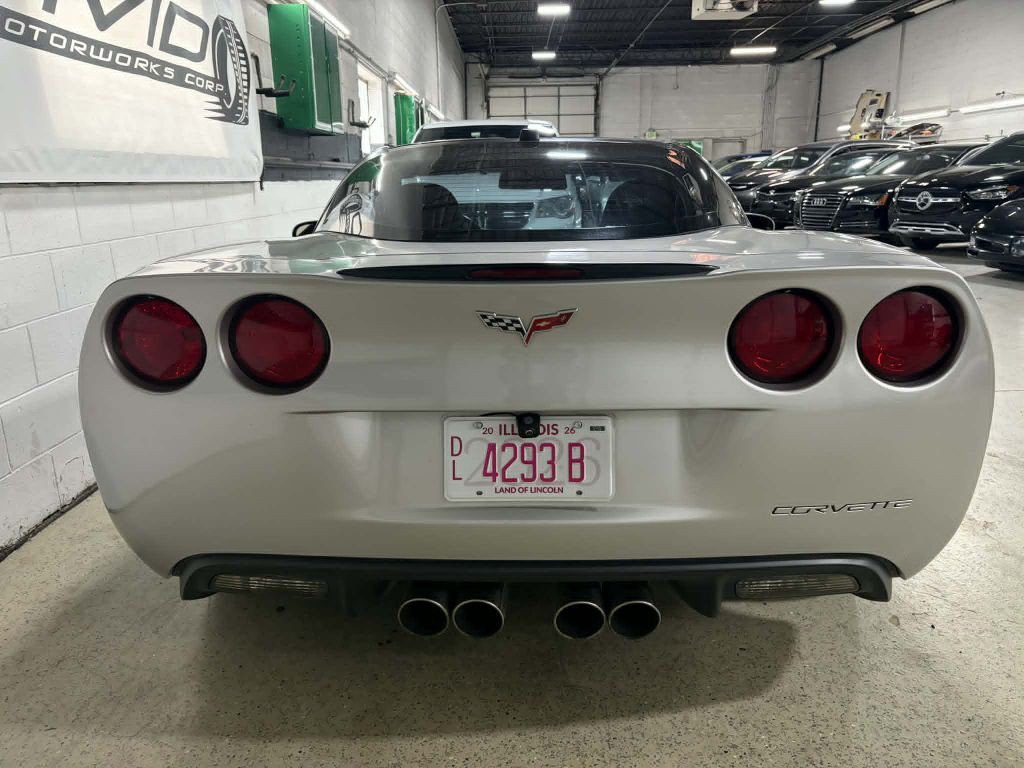 2005 Chevrolet Corvette Image 6