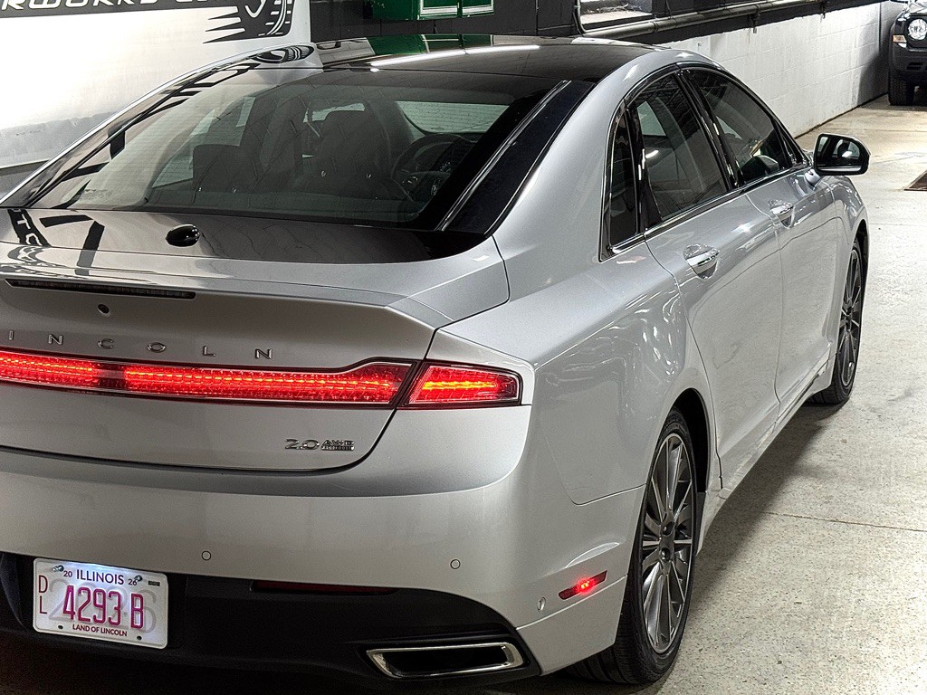 2013 Lincoln MKZ Image 9