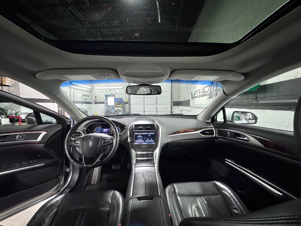 2013 Lincoln MKZ Image 18