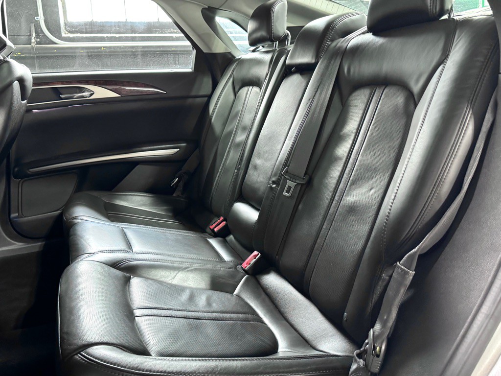 2013 Lincoln MKZ Image 20