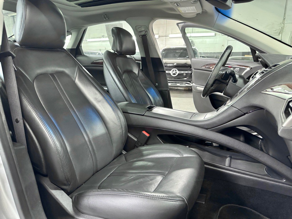 2013 Lincoln MKZ Image 21