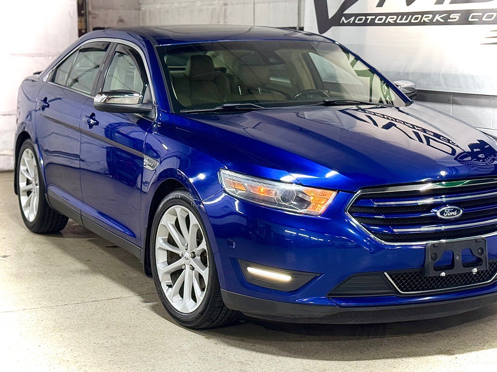2013 Ford Taurus Image 2