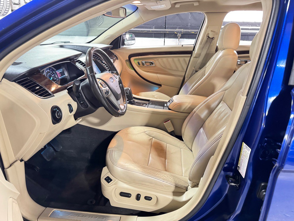 2013 Ford Taurus Image 16