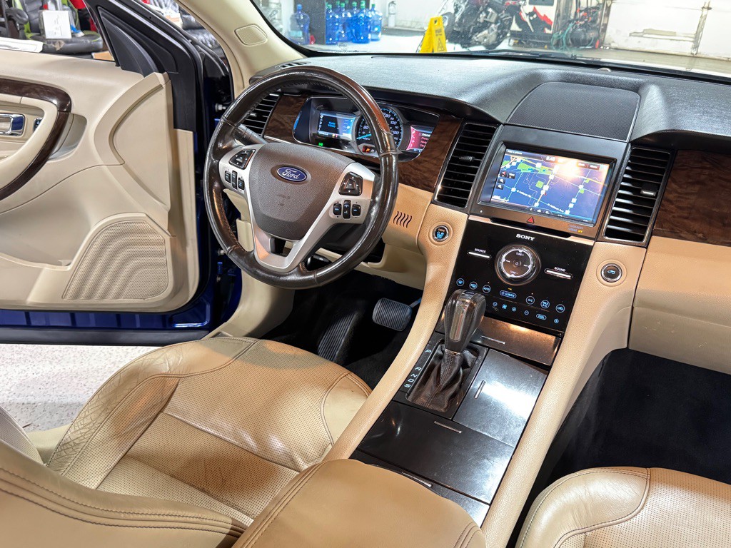 2013 Ford Taurus Image 19