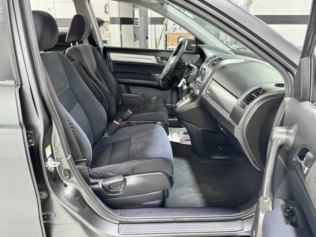 2011 Honda CR-V Image 17