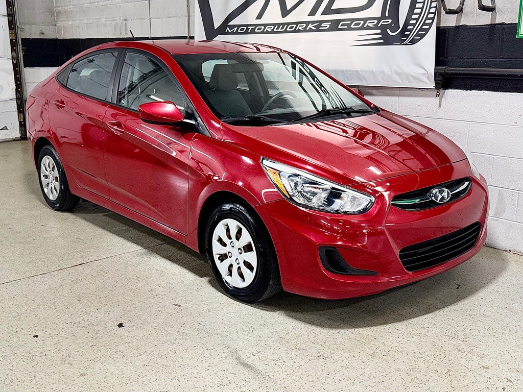 2015 Hyundai Accent Image 5