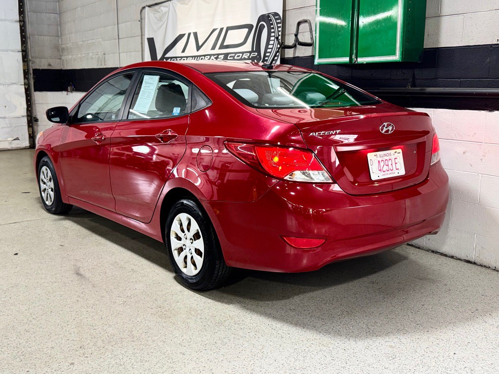 2015 Hyundai Accent Image 13
