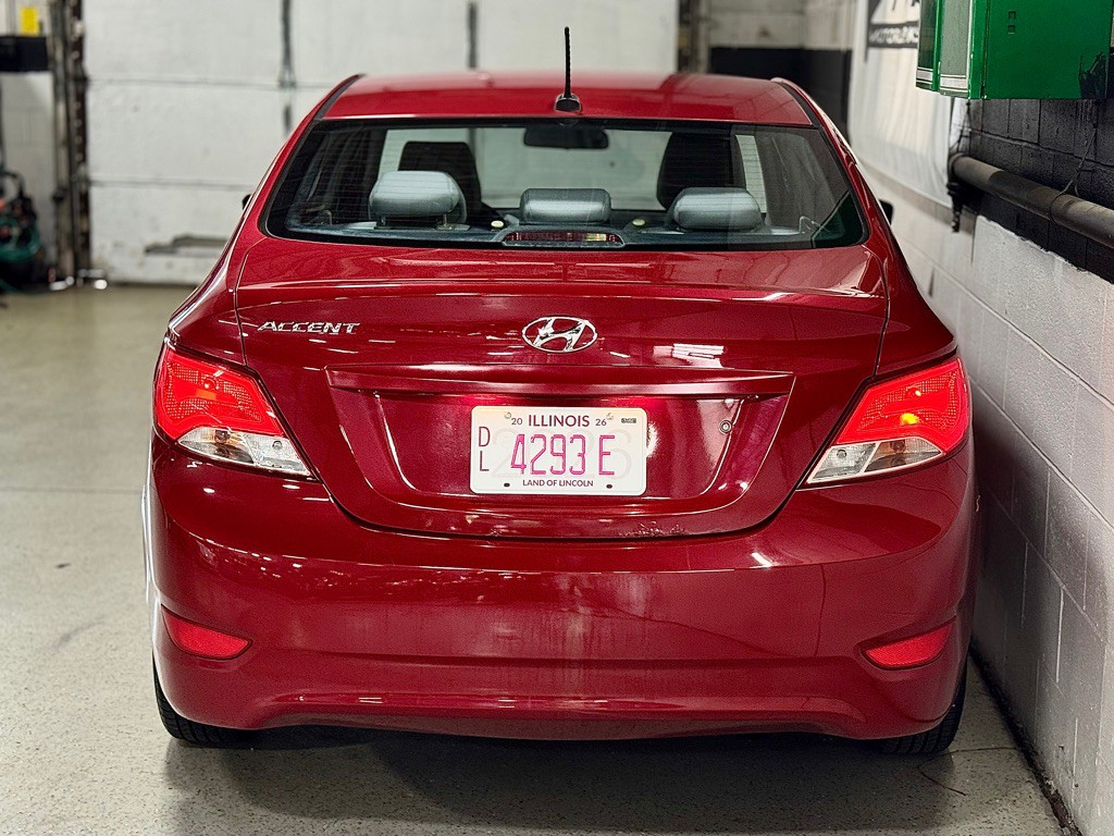 2015 Hyundai Accent Image 15