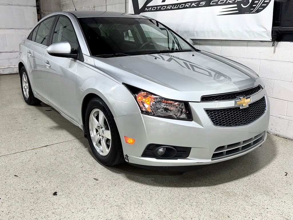 2012 Chevrolet Cruze Image 4