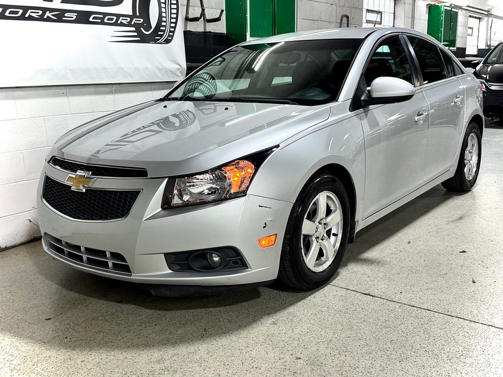 2012 Chevrolet Cruze Image 11