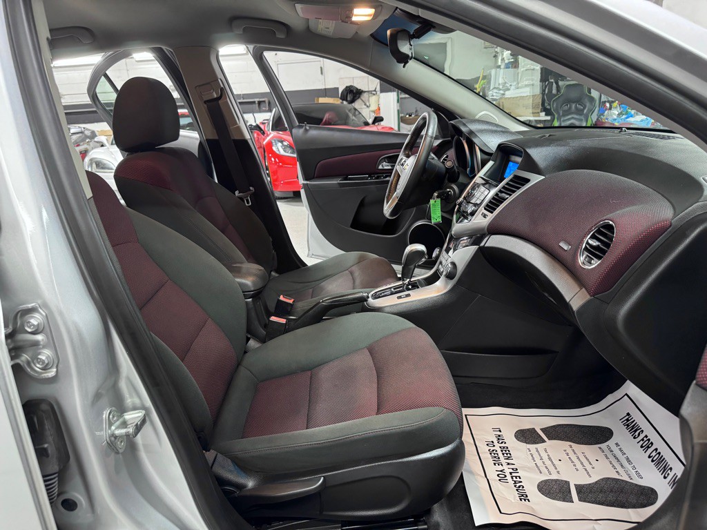 2012 Chevrolet Cruze Image 17