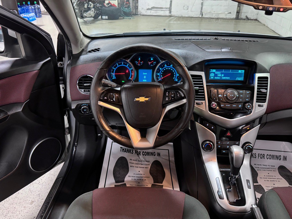 2012 Chevrolet Cruze Image 18