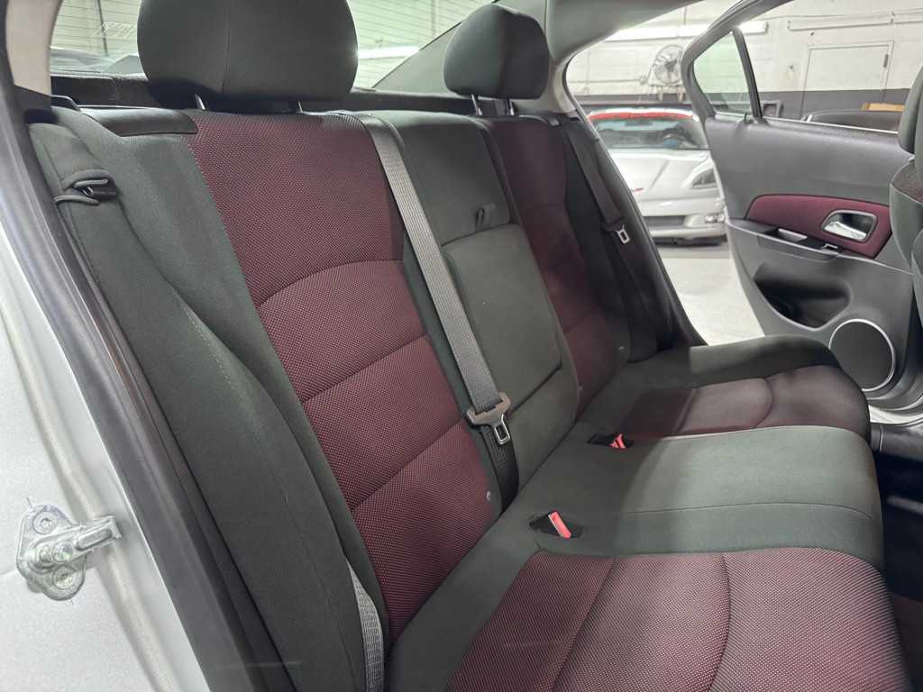2012 Chevrolet Cruze Image 22