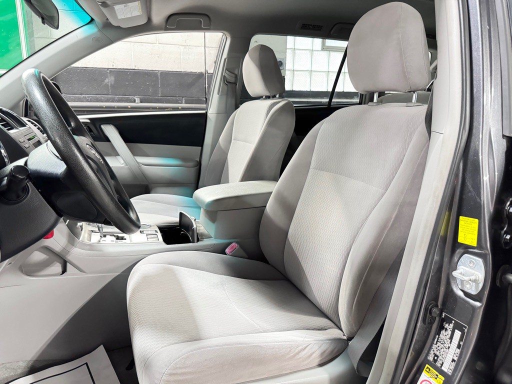 2009 Toyota Highlander Image 19