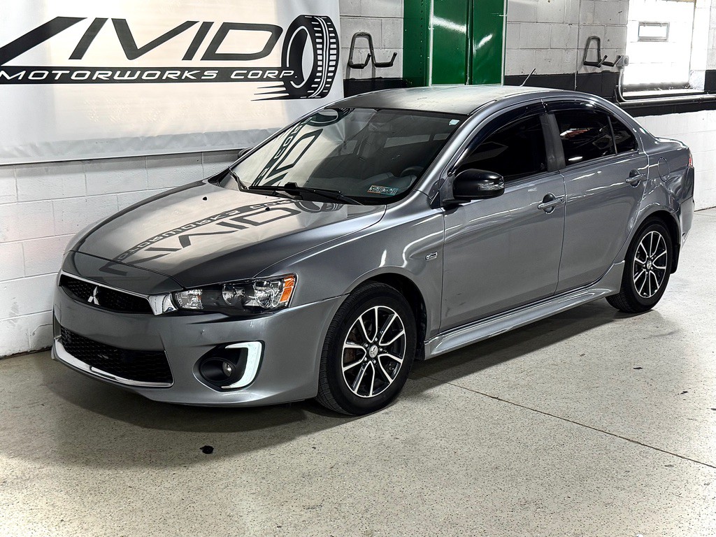 2017 Mitsubishi Lancer Image 10