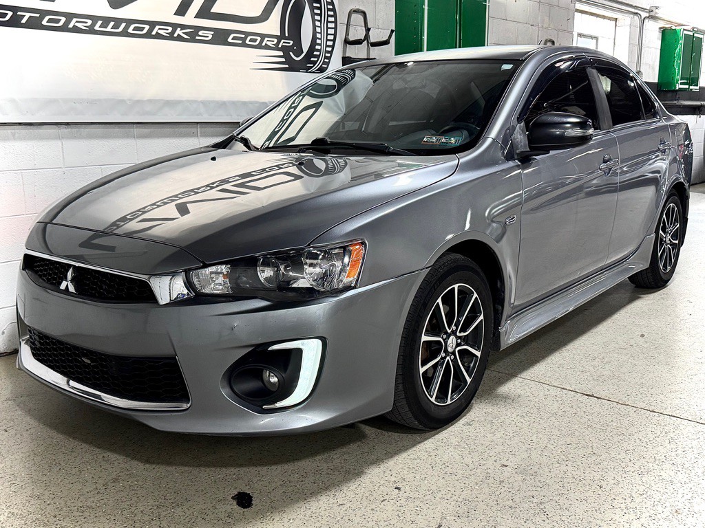 2017 Mitsubishi Lancer Image 11