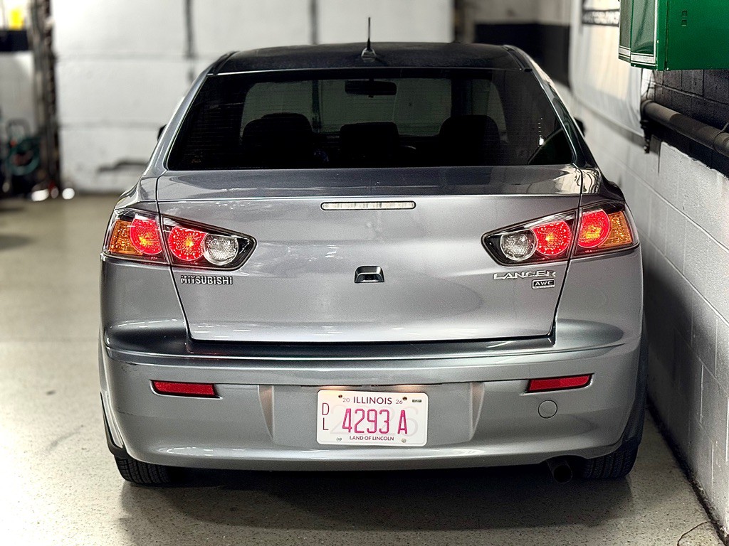 2017 Mitsubishi Lancer Image 15